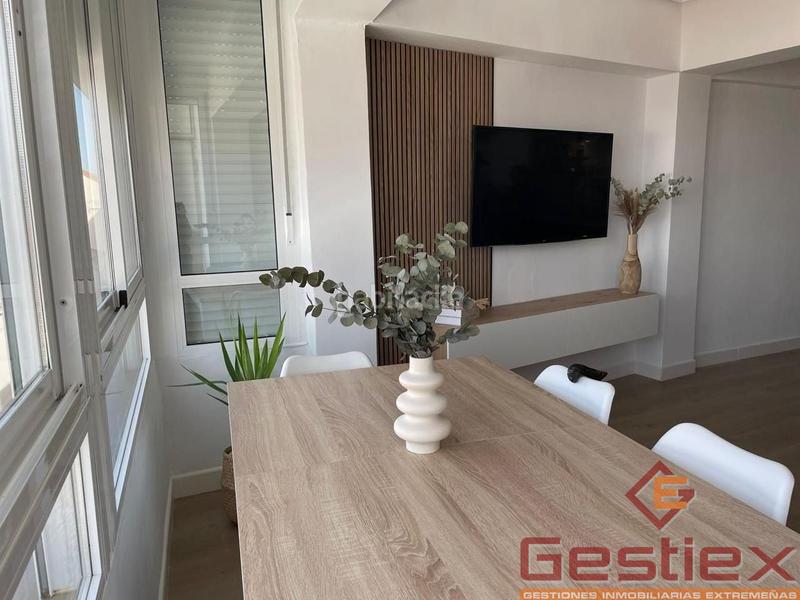 Foto d1412ab1-8f4d-485e-bedc-afc1c8aec23b. Piso en venta piso reformado en zona plaza santiago en Almendralejo