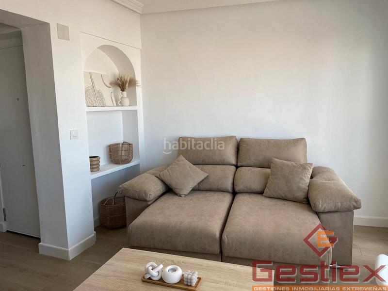 Foto e5676a35-feb5-4bf0-80de-eb606d7a3c5e. Piso en venta piso reformado en zona plaza santiago en Almendralejo