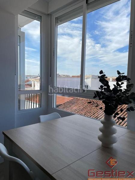 Foto f90f8883-2855-4c24-bec3-9041b42f4f45. Piso en venta piso reformado en zona plaza santiago en Almendralejo