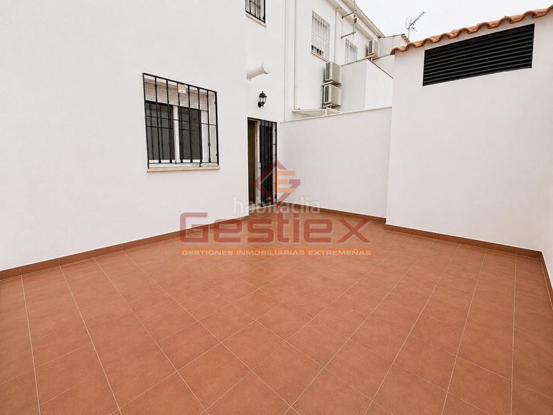 Foto fcad2ed4-e4aa-4ccd-a20f-9e9ce47ff519. Casa a Almendralejo