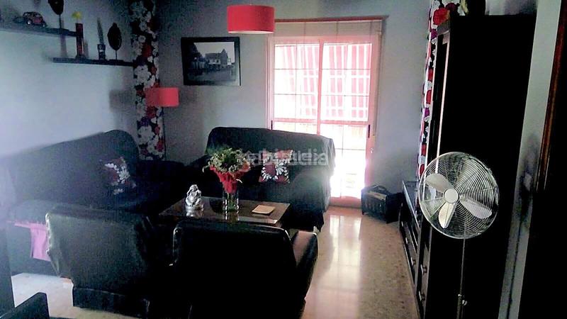 Foto 33775b98-dd46-4843-ab03-1a0e57bdf24a. Piso en venta vivienda zona ctra santa marta en Almendralejo