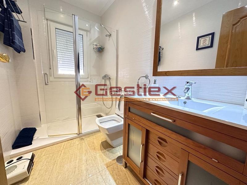 Foto 50331098-0ab9-440e-a90b-70011d743700. Casa en venta casa grande por zona ciudad verde en Almendralejo
