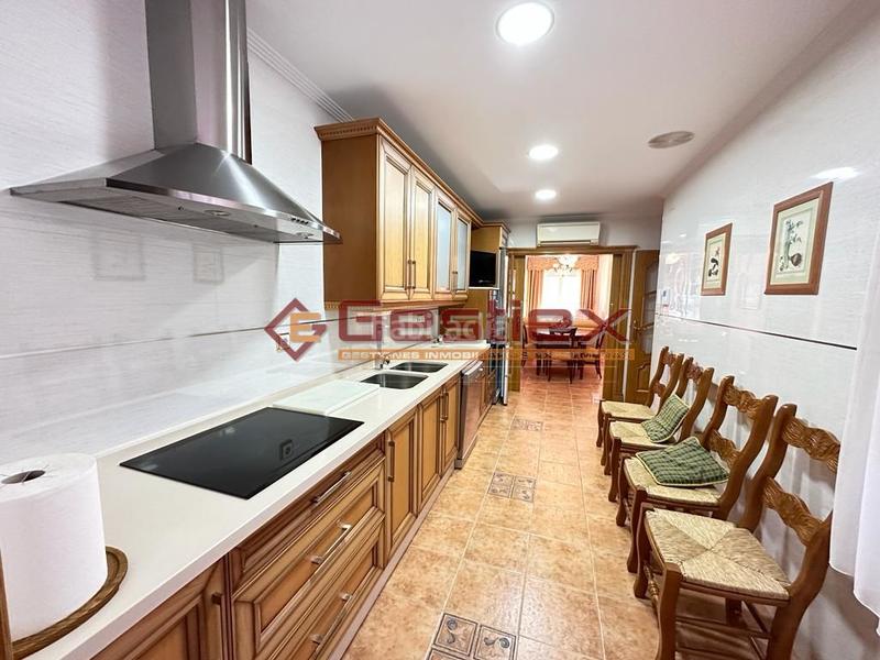 Foto 781cac5f-2053-4a20-bbf6-95bbf5b80414. Casa en venta casa grande por zona ciudad verde en Almendralejo