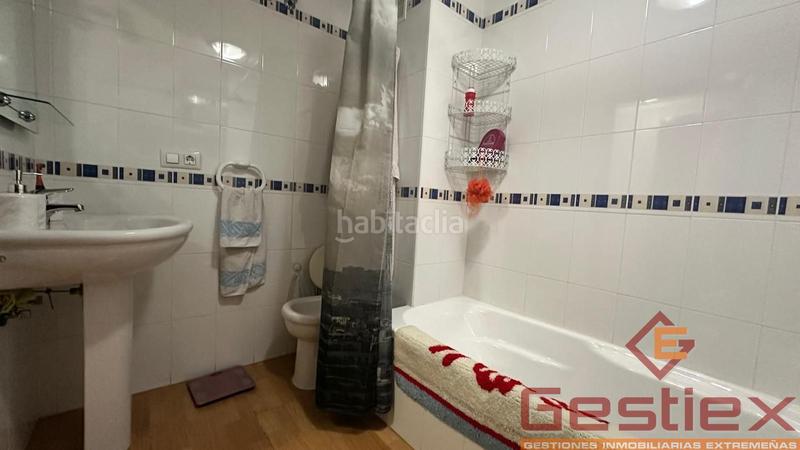 Foto 14432a91-c414-413f-9776-da9a0781ecd0. Piso en venta piso en buen estado en calle mérida en Almendralejo