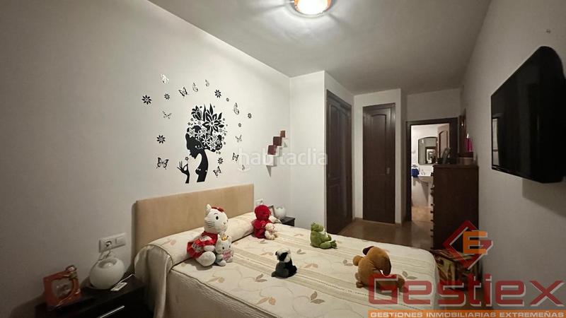 Foto 1b78622b-9856-40c7-9d1d-0958624913f8. Piso en venta piso en buen estado en calle mérida en Almendralejo