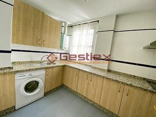 Appartement à Almendralejo. En venta piso con  garaje y trastero