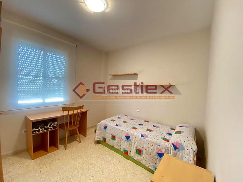 Foto 33261fdb-b18c-490f-a03d-4e0aab74cfb8. Piso en venta piso con garaje y trastero en Almendralejo