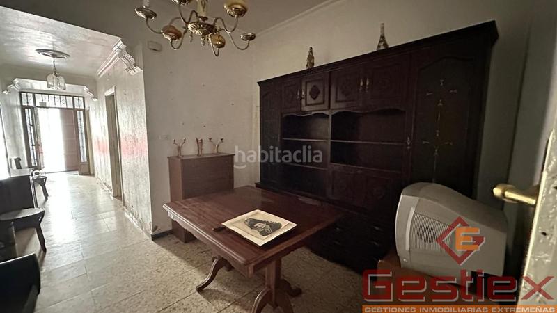 Foto 499645d4-5ff6-4420-af6d-ba9855f9a489. Casa en venta casa de esquina en zona del mercado en Almendralejo