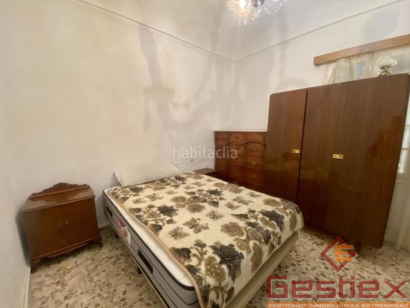 Foto 4c3e926e-063b-46c5-97db-f86b17d65f48. Casa en venta casa en zona plaza del mercado en Almendralejo