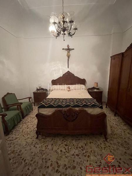Foto d19e91c4-1c3a-4d24-ae91-0a0dda8170b4. Casa en venta casa en zona plaza del mercado en Almendralejo