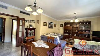 Appartement à Almendralejo. En venta piso en plena avenida de la paz