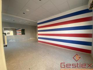 Lloguer Local Comercial a Almendralejo. En venta o alquiler local en ctra aceuchal