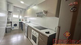 Appartement  Ortega y muñoz. En venta piso en buen estado en zona santiago apostol