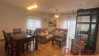 Pis  Divino morales. En venta piso amplio en zona ctra santa marta