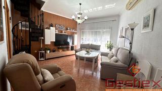 Maison à Almendralejo. En venta una casa con encanto