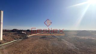 Terreno residenziale in Almendralejo. En venta parcela urbana en zona rafael alberti