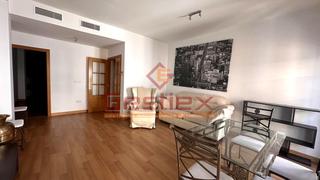 Appartamento in Almendralejo. En venta piso en pleno  centro comercial