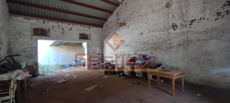 Foto c64891dd-2935-4f1d-b7d8-3198f0e2ea6c. Fabrikhalle in Almendralejo