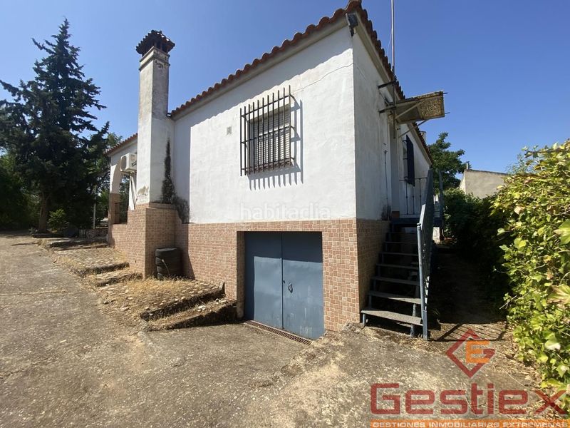 Foto 70ec7544-d594-43d3-9e41-5059fdcdb683. Casa a Almendralejo