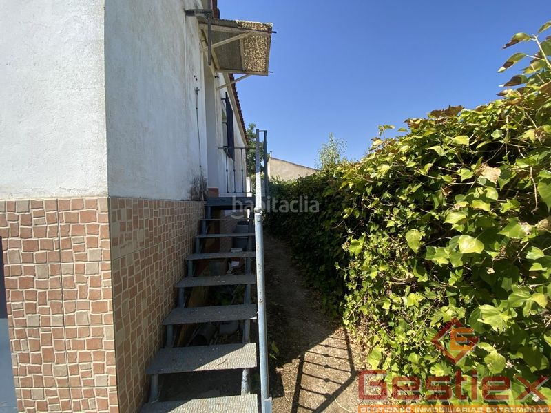 Foto d70eb222-4c21-4902-9f30-19143c3df8be. Casa a Almendralejo