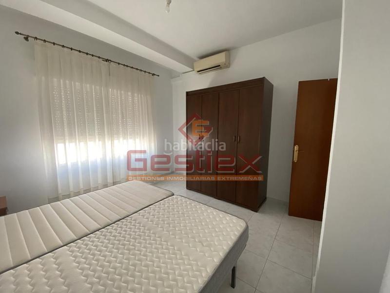 Foto 0d82485f-a7de-4af7-8a56-01fc0a73fea6. Lloguer pis a Almendralejo