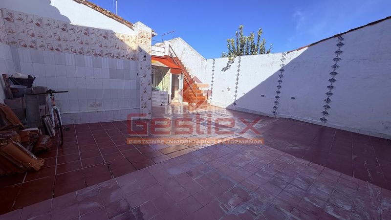 Foto 4208c4a6-08a4-4e04-9f66-53fbd3d0a067. Casa a Almendralejo