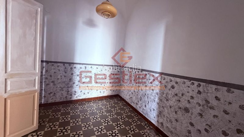 Foto 634120f4-07a0-46a5-a996-47fd09e30ef0. Casa a Almendralejo