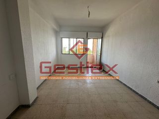 Etagenwohnung in Almendralejo. Oportunidad! piso en venta zona plaza de toros