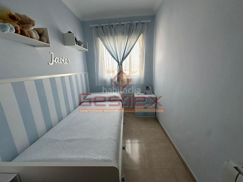 Foto a2224a79-c511-4d7b-9cf6-ec5b24aef225. Pis amb aparcament a Almendralejo