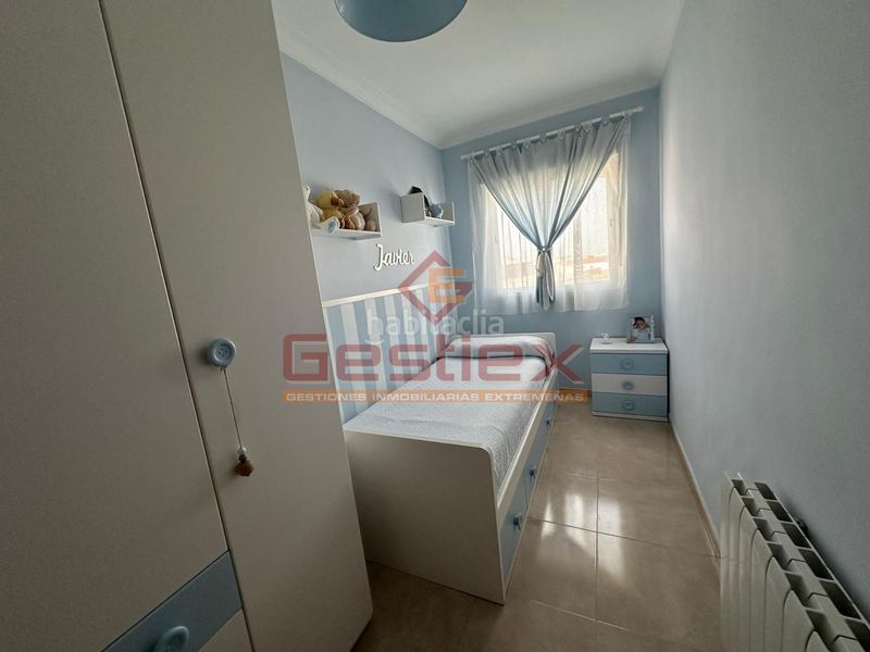 Foto f282a81d-090f-4aae-8427-59dfa53ea759. Pis amb aparcament a Almendralejo