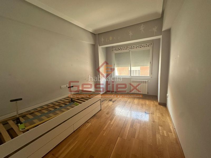 Foto 7a08814d-d940-4741-9891-6bf46b603779. Pis a Almendralejo