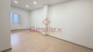 Miete Büro in Almendralejo. Despachos en alquiler en zona plaza del mercado