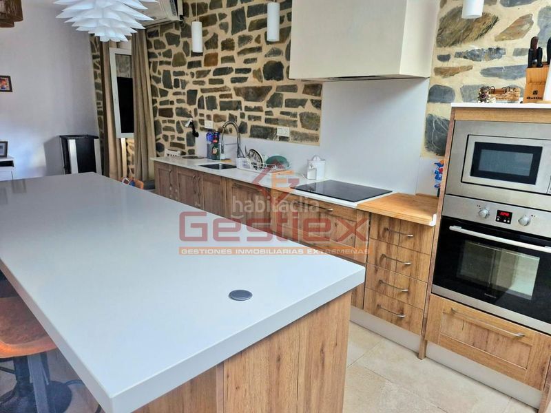 Foto 7201ab10-cda2-4c17-a044-e8b6734d3030. Casa a Almendralejo