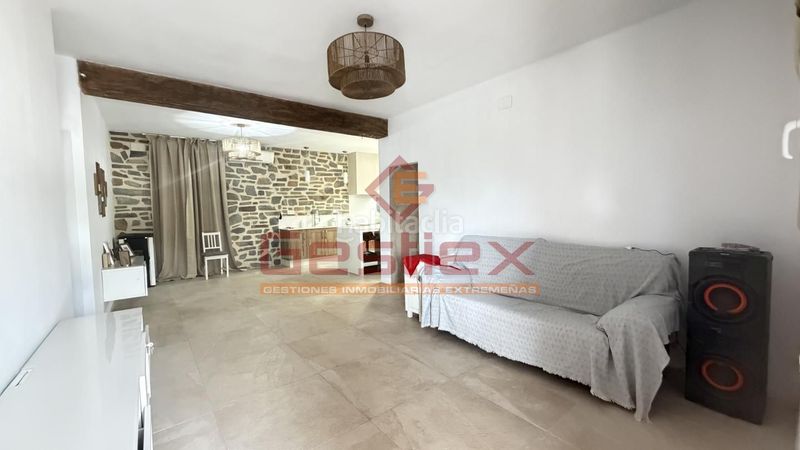 Foto baf03574-7939-4843-97e2-5763d33ce5cb. Casa a Almendralejo