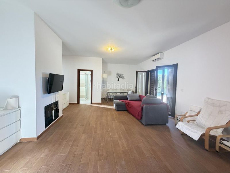 Foto 6a8039b5-784a-4fdf-a773-9e517709dde7. Casa a Almendralejo