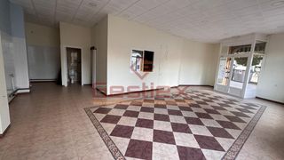Miete Geschäftsraum in Almendralejo. En alquiler local de esquina cerca del polideportivo