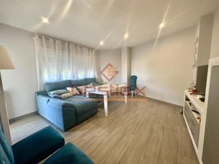 Etagenwohnung in Almendralejo. Piso moderno y totalmente reformado en plaza del vendimiador