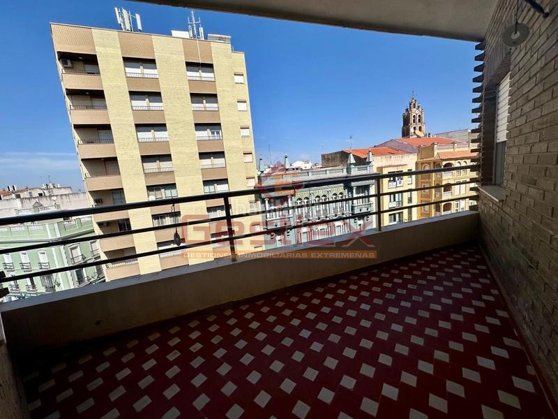 Foto c6deabce-7c4c-416d-abdc-8b3c1ac724e4. Pis a Almendralejo