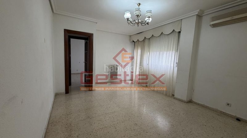 Foto 55e4ac16-4f75-40e3-b387-b5eb252f0ff3. Pis a Almendralejo