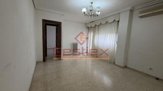 Etagenwohnung  Avenida de san antonio