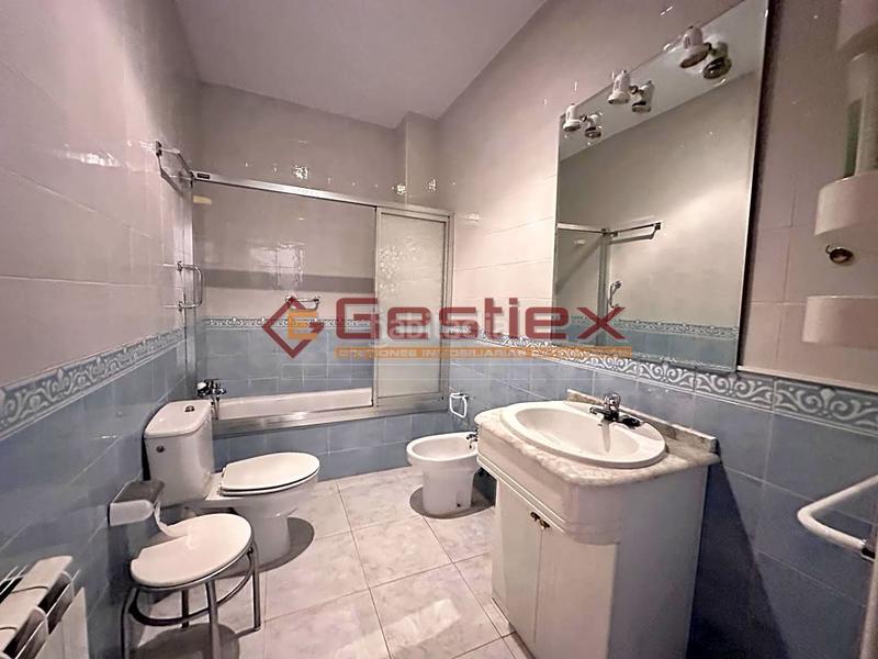 Foto 529a98bf-1bdf-458c-8129-ab3c0a10f72a. Casa se vende vivienda acogedora en dos plantas en zona santiago en Almendralejo