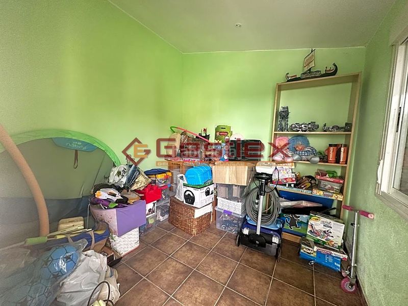 Foto 59ee6924-64c1-4897-a8df-0e6f0a9d5f73. Casa amb piscina a Almendralejo