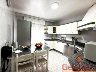 Casa a Almendralejo. Casa en venta en zona cercana av de la paz