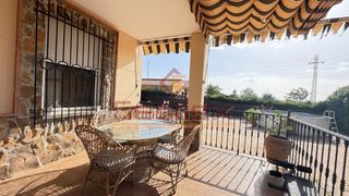 Casa a Almendralejo. Bajada de precio! en venta chalet rústico en san marcos