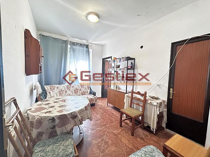 Foto 33e89535-12c5-4162-9935-62dd6533f7ff. Piso  economico en venta zona centro !! en Almendralejo