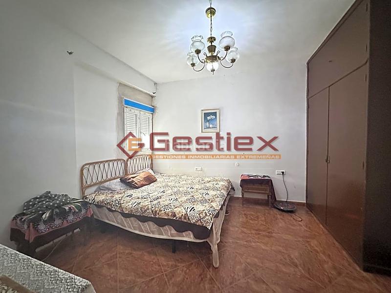 Foto b68169c7-ca16-428c-a49a-4f829a9d546c. Piso  economico en venta zona centro !! en Almendralejo