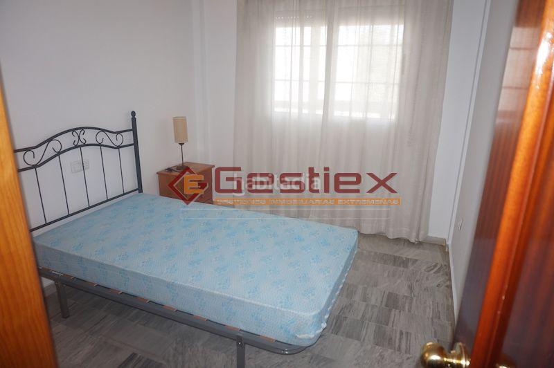 Foto 1925a22f-c3ed-4e32-bd82-85cd9371f6de. Duplex dans Almendralejo