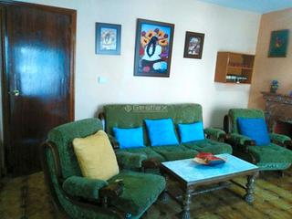 Appartement  Calle carreras. Piso en venta zona del mercado

consta de 100 m2 muy buen dist