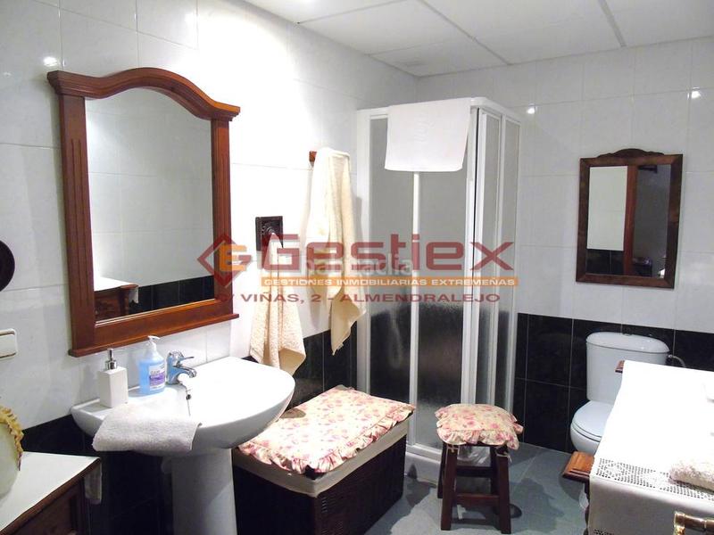 Foto a9d47e5f-75c5-473d-bfe7-974b2021ebb3. Casa adossada amb calefacció aparcament piscina a Almendralejo