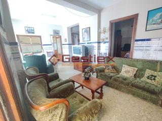 Casa a Almendralejo. Casa en venta en cvistahermosa